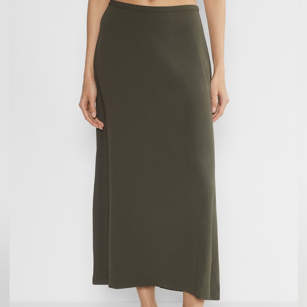 Aritzia Babaton Ballot Skirt dark olive green size 2 midi long skirt